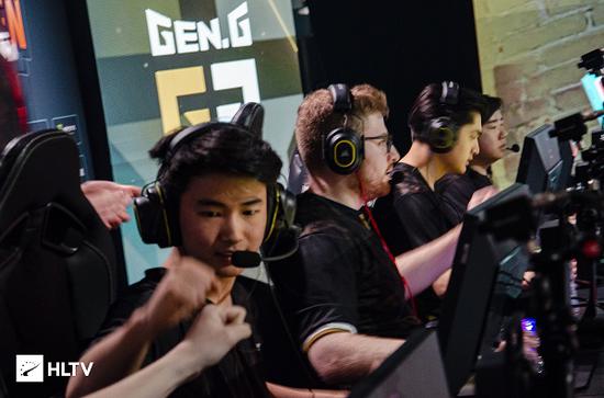 绝地求生新活动模式上线 八人组队竞技生存体验